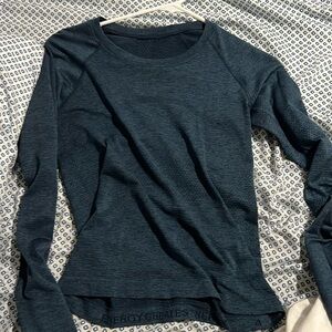navy lululemon swiftly long sleeve *race length size 4